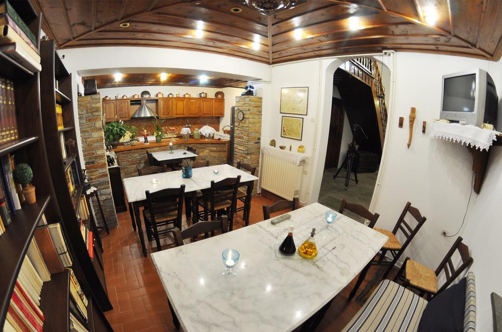 Archontiko Repana - Makrinitsa Stone Retreat Hotel Екстериор снимка