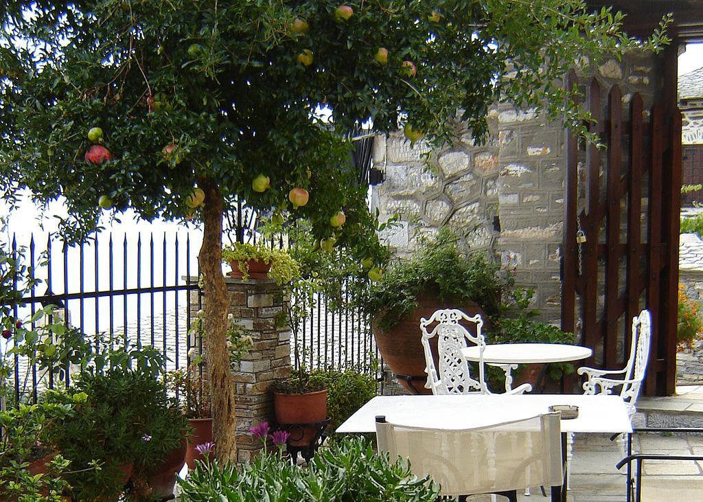 Archontiko Repana - Makrinitsa Stone Retreat Hotel Екстериор снимка